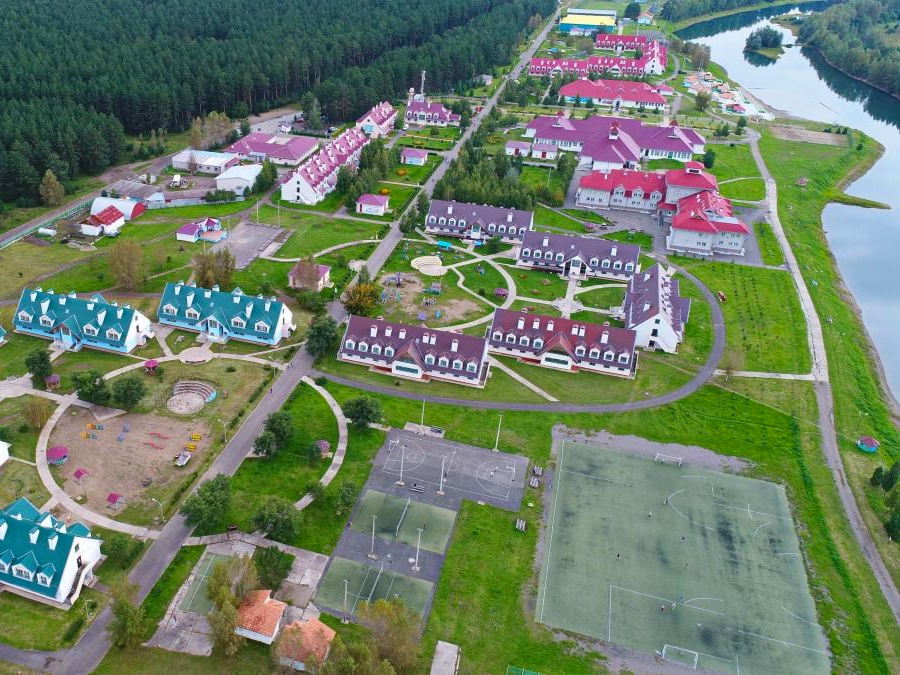Информация для жителей Ачинского района о предоставлении бесплатных путевок в загородные оздоровительные лагеря.