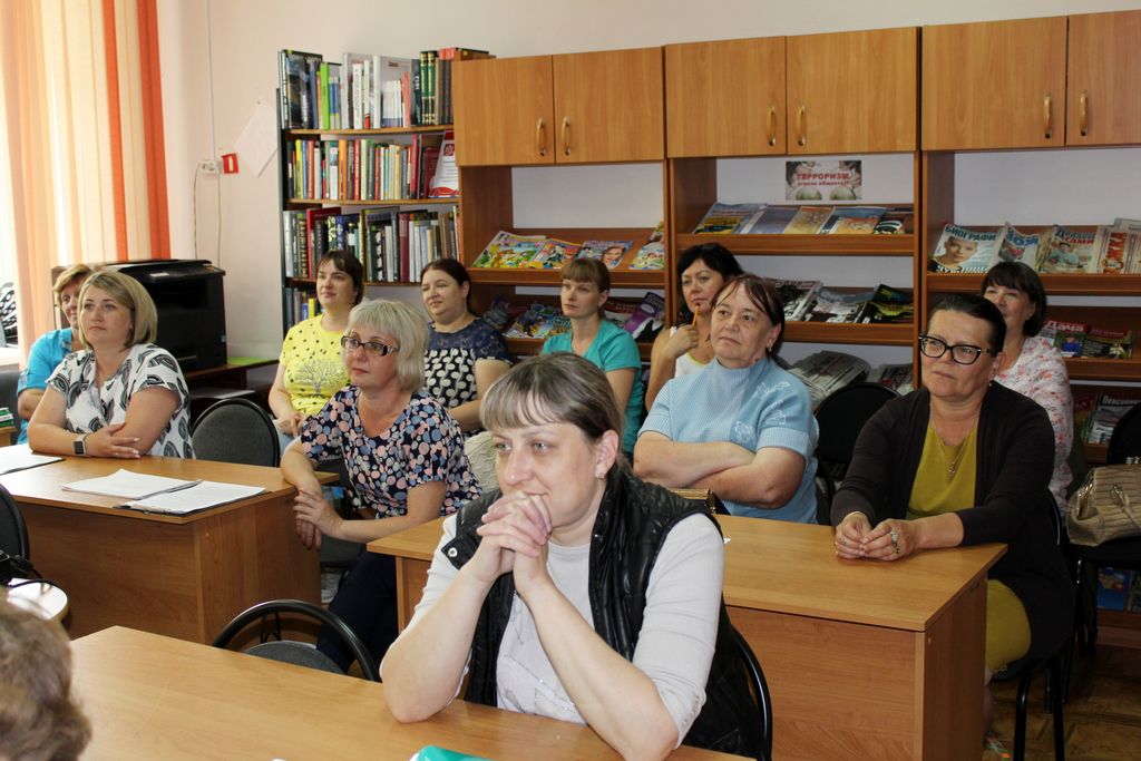 В Ачинском районе библиотекари перенимали опыт коллег на районном семинаре.