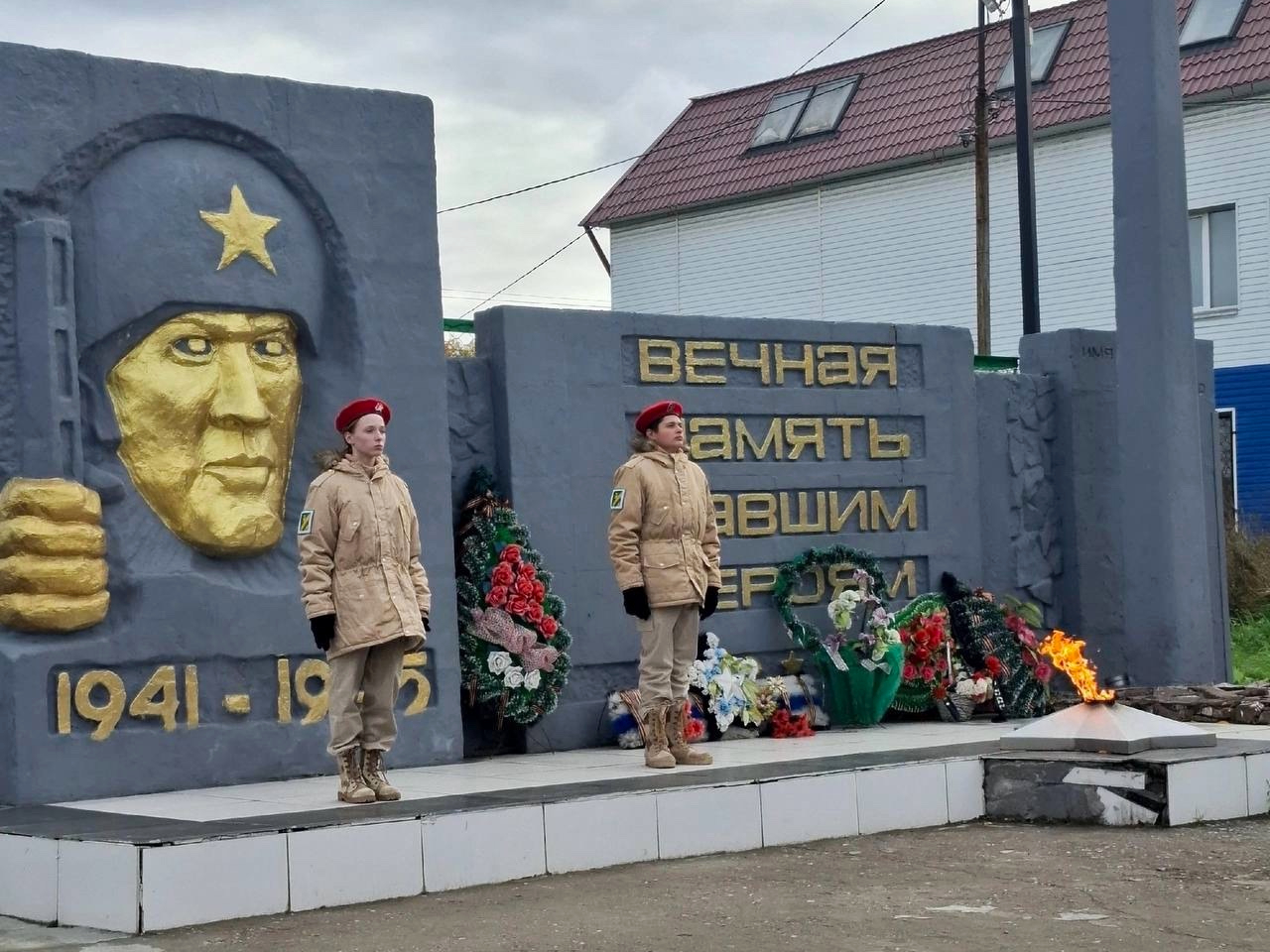 В рамках патриотического воспитания молодежи в Ачинском районе продолжается реализация проекта «Пост № 1».