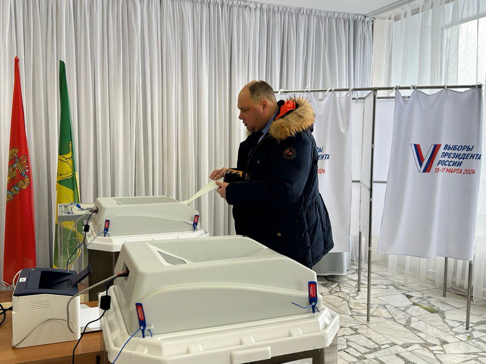 Жители Ачинского района активно голосуют на своих избирательных участках.