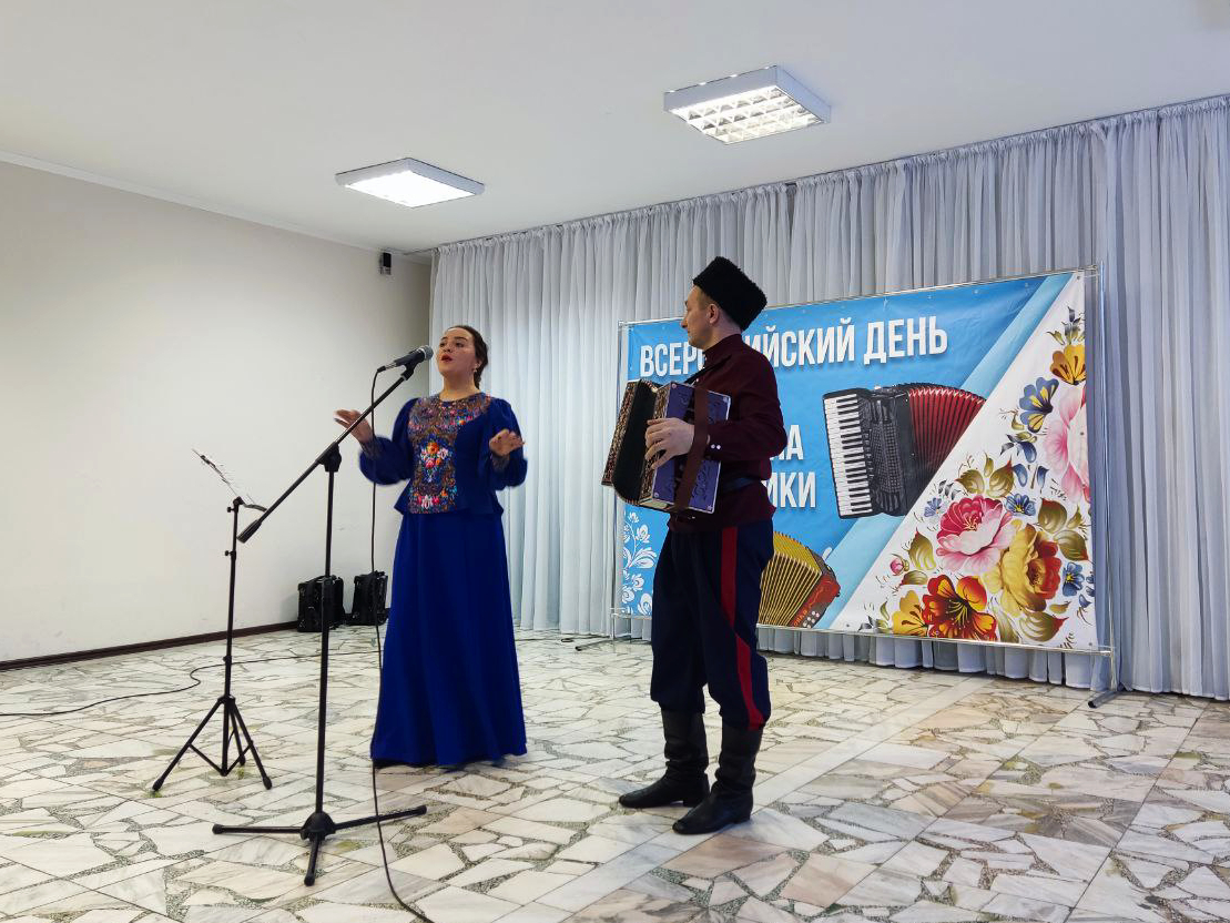 В Ачинском районе отметили Всероссийский день баяна, аккордеона и гармоники.
