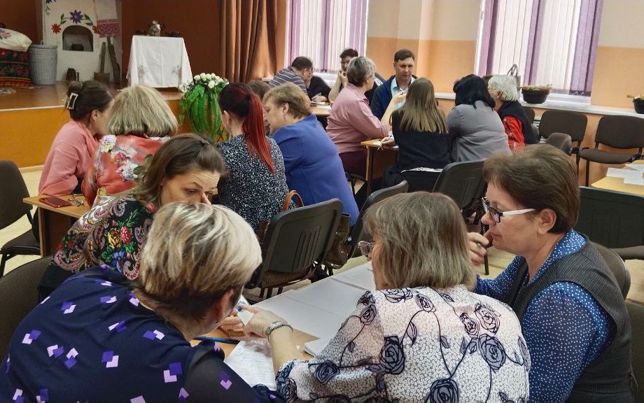 Педагоги и руководители «Точек роста» Ачинского района встретились на совещании в Малиновской школе.