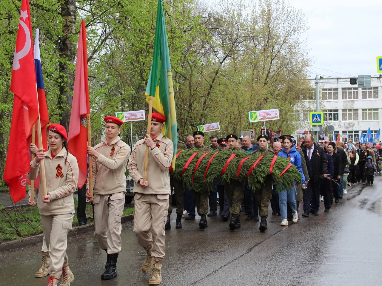 В посёлке Малиновка состоялось районное празднование, посвящённое 80-летию Победы в Великой Отечественной войне 1941–1945 годов.