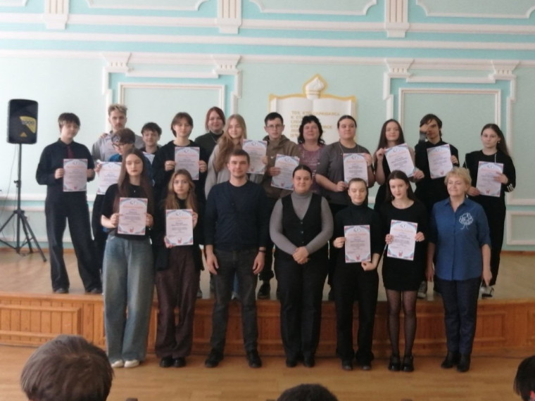 Одаренные школьники Ачинского района обучились в «Университетском проектариуме». Одаренные школьники Ачинского района обучились в «Университетском проектариуме».