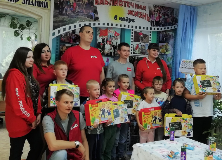 Жители Ачинского района принимают участие в акции «Собери ребенка в школу». Жители Ачинского района принимают участие в акции «Собери ребенка в школу».