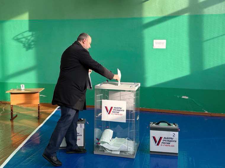 Жители Ачинского района активно голосуют на своих избирательных участках.