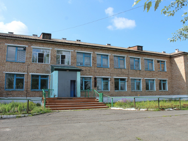 В трех школах Ачинского района благодаря компании РУСАЛ пройдут большие ремонты.