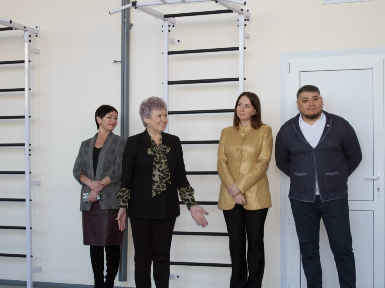 В Каменской школе благодаря компании РУСАЛ появился современный спортивный зал.